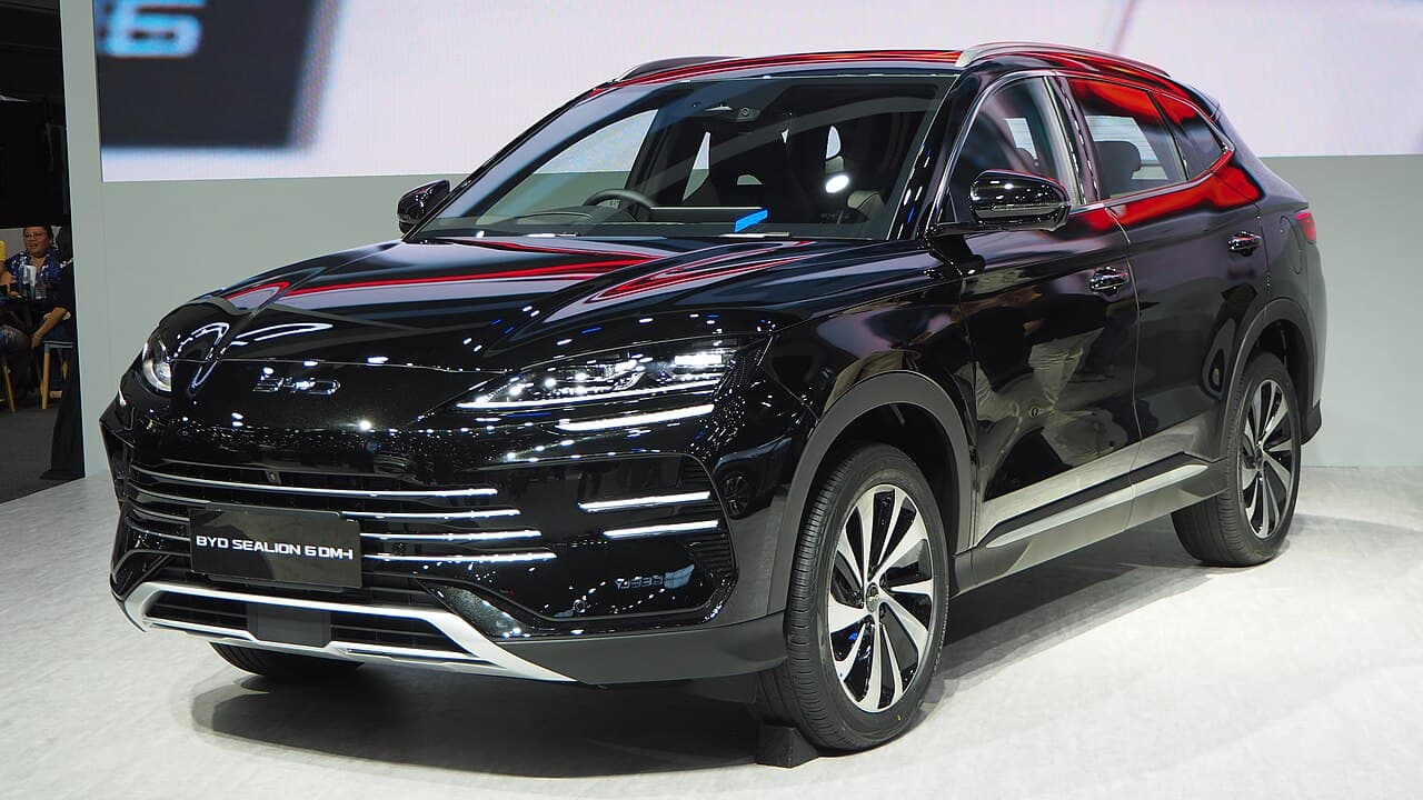 BYD SEALION 6 photograph