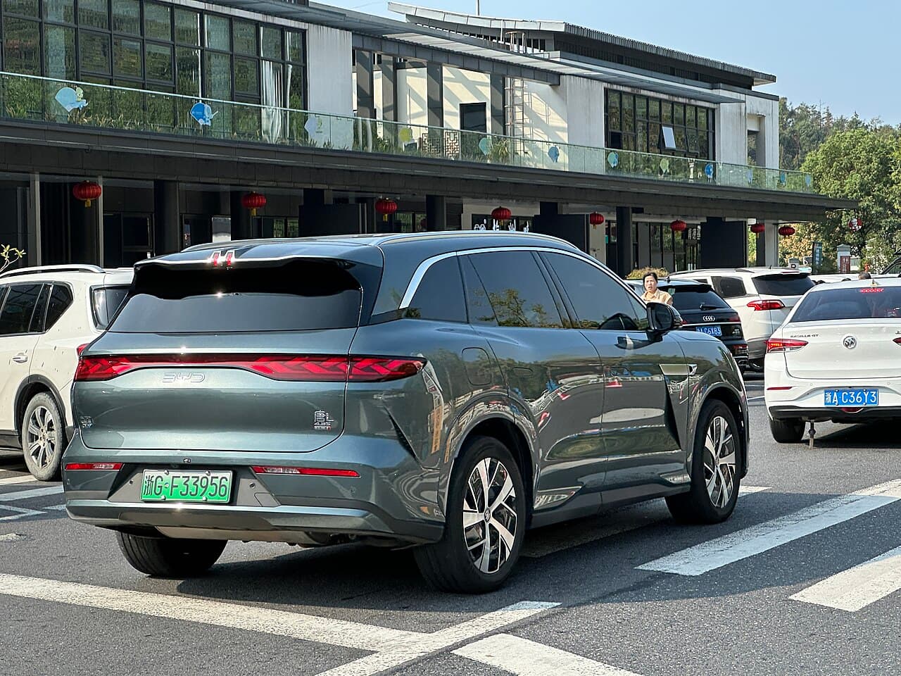 BYD SEALION 8 photograph. Overseas BYD Tang L plug-in hybrid, related to the Australian SEALION 8.