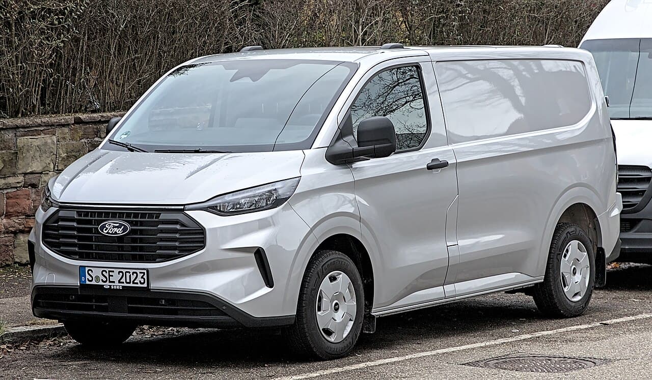 Ford Transit Custom photograph